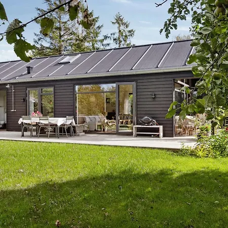 Ferienhaus Live Near Tinkerup In Nordic Style *